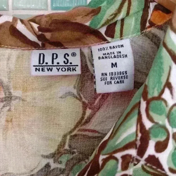 Vintage D.P.S New York Short Sleeve Button Up - Picture 6 of 11